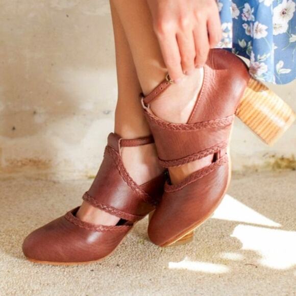Elf Handmade Bohemian Serenity Leather Heels Vintage Brown Size 5.5 MSRP: $185